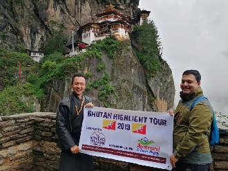 Bhutan Tour & Treks !